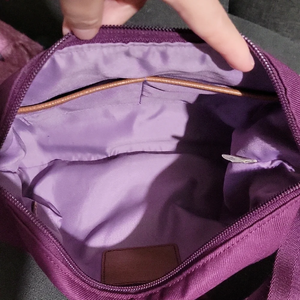 Vintage Coach Purple Crossbody Bag with Gold Hardware and Adjustable Straps - Picture 10 of 16